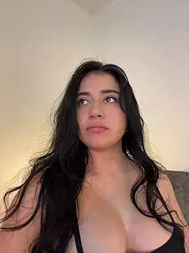 KallyMyller1 online show from May 12, 7:53 pm