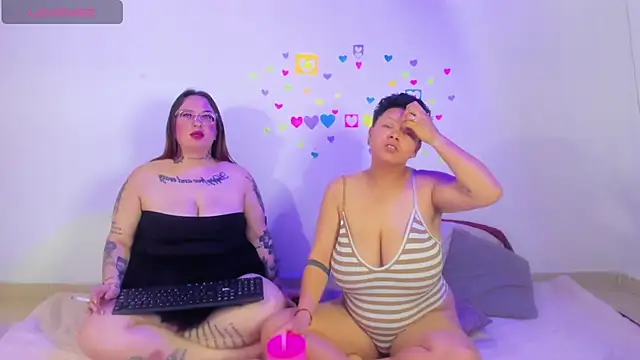 MiaYMolly online show from April 9, 6:19 am