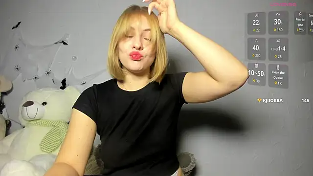 KindKristy online show from October 30, 6:05 am