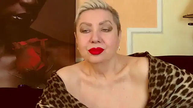 LadyPosh online show from May 13, 7:08 pm
