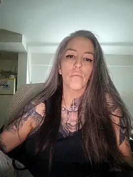 vamporasuccubus19777 online show from October 25, 12:40 am