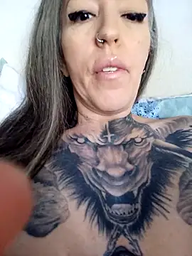 vamporasuccubus19777 online show from May 2, 4:54 pm