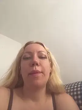SofiaJoy online show from May 8, 3:59 pm