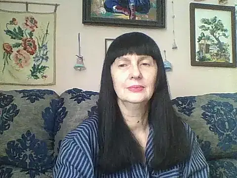 MelanyBanks online show from March 4, 8:21 am