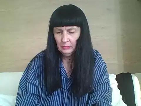 MelanyBanks online show from May 16, 3:44 pm