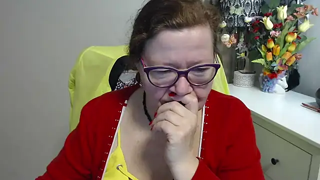 Adelewildx online show from February 24, 5:28 am