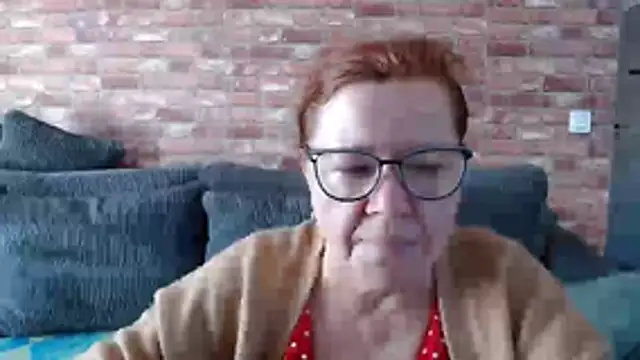 Adelewildx online show from November 22, 11:24 am