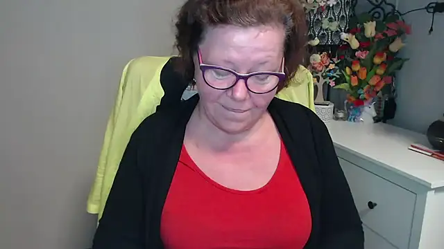 Adelewildx online show from May 11, 3:30 am