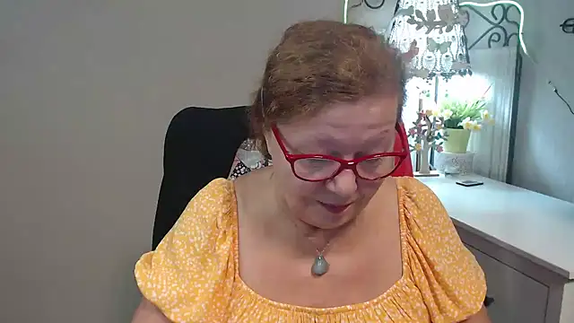 Adelewildx online show from September 10, 3:28 am