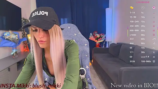 mikkixmeow online show from March 22, 1:17 pm