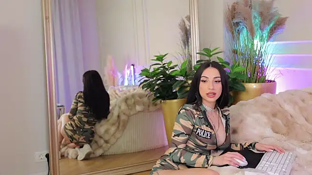 Anais Bloom online show from May 8, 7:49 pm