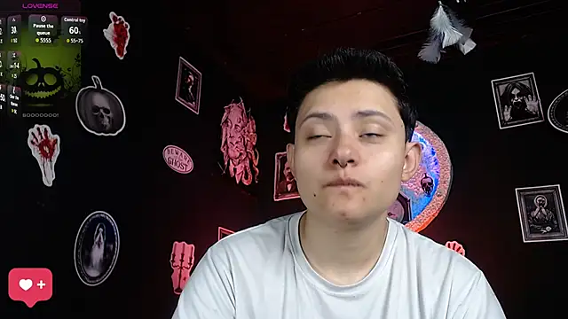 girl intense444 online show from October 25, 1:30 pm