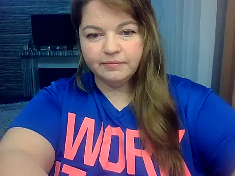 cute  cherry online show from April 4, 7:45 pm