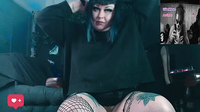 Psychobitch7 online show from May 18, 8:15 pm