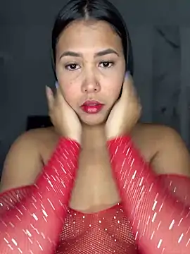 alysson 18 online show from May 21, 2:26 pm