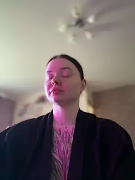 MommyDimitrescu  online show from May 19, 6:09 am