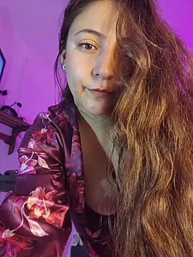 VickyHoult online show from May 2, 12:03 am