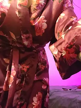 VickyHoult online show from October 18, 11:28 pm