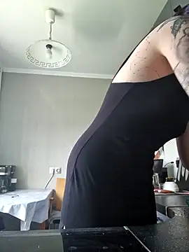 LazyTanukii online show from May 23, 7:28 am