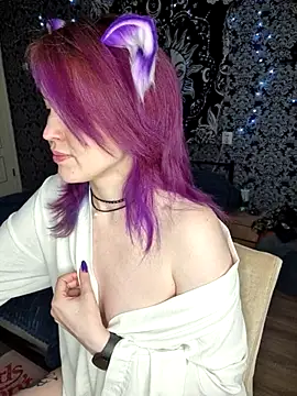 LazyTanukii online show from May 1, 6:27 am