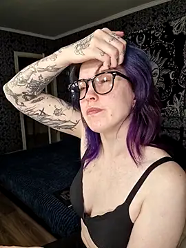 LazyTanukii online show from June 1, 6:42 pm