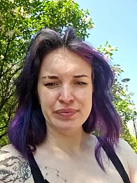 LazyTanukii online show from May 22, 7:28 am