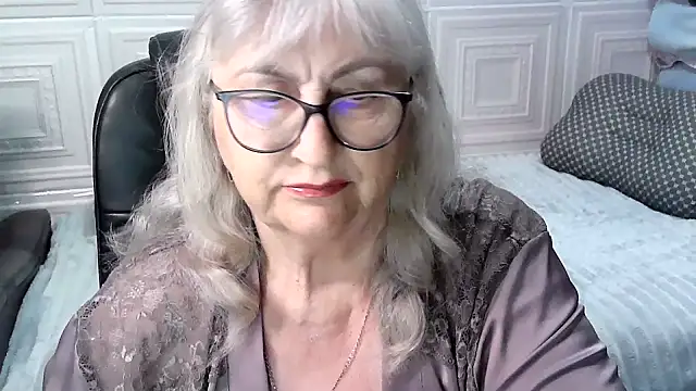 LolkaAlyss online show from May 23, 8:40 pm