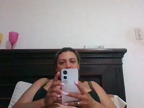 HallyGirlHot online show from February 3, 1:16 am