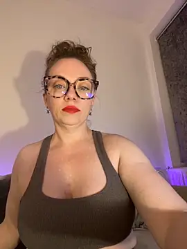 FemDom RubyKnightXXO online show from September 11, 9:15 pm