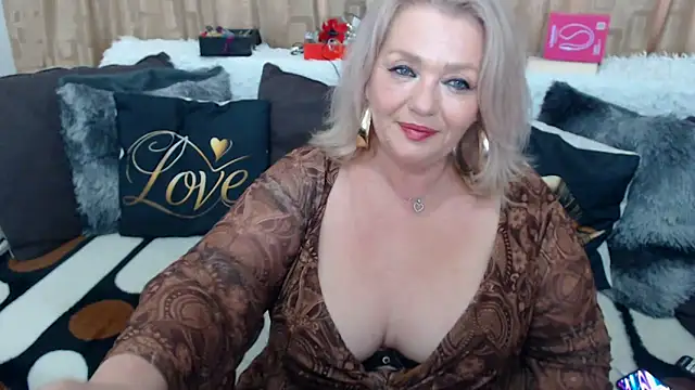 MsMelyssaxx online show from May 25, 4:33 am