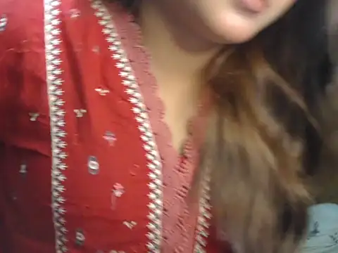 NancyRuvi online show from November 28, 5:38 pm