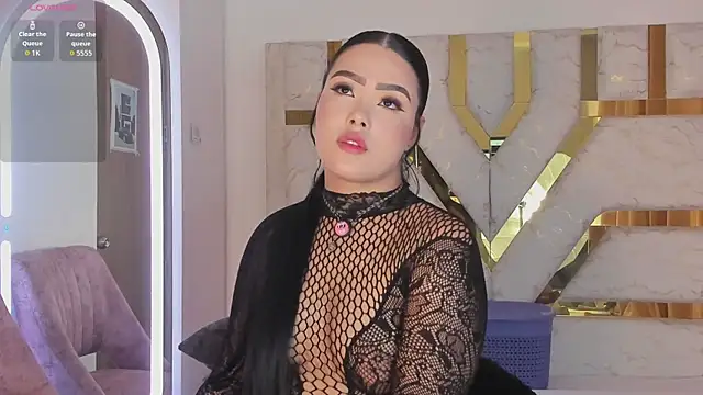 sophy champagne online show from April 30, 12:16 am