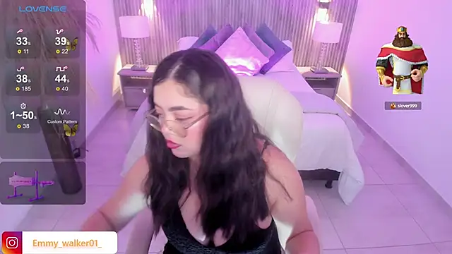 emmy walker online show from October 8, 11:36 am