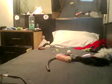 Slutviki69 online show from April 3, 10:08 pm