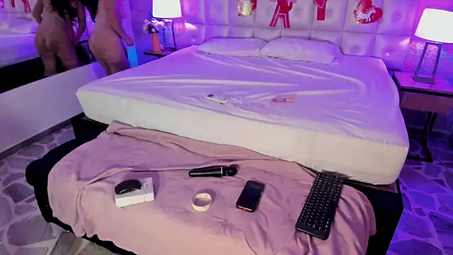 Maddysex  online show from February 13, 11:45 am