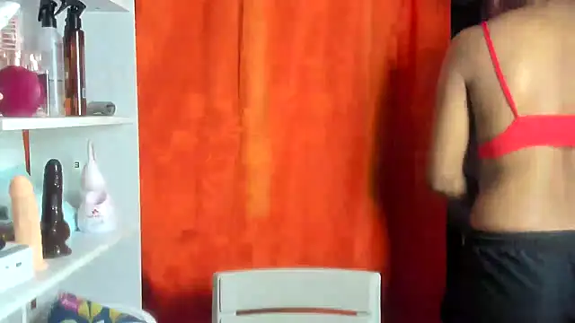 thaimy  online show from May 20, 2:52 am