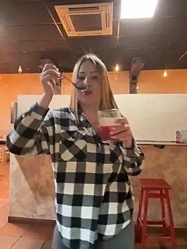 AlisaWhite online show from May 17, 12:04 pm