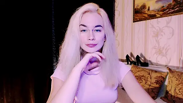 xxxcharismaaa online show from November 14, 6:30 pm