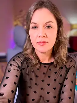 MaiseKnox online show from March 21, 7:30 pm