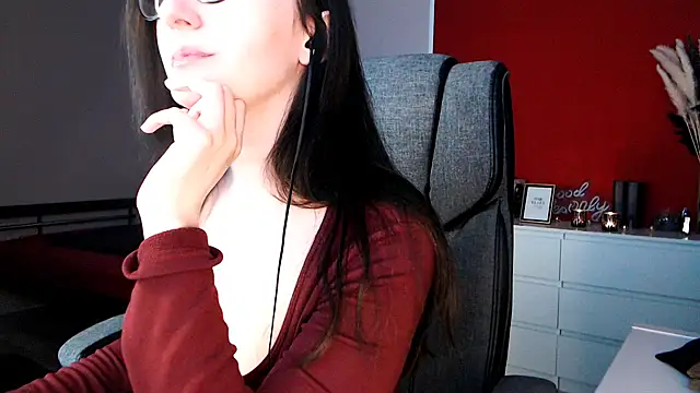 Alina Lamour online show from May 13, 7:08 pm