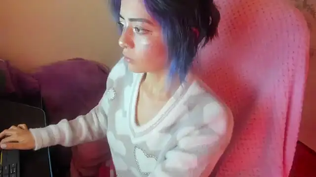 Sammysammy  online show from January 7, 6:28 am