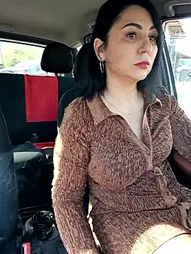 charrlote love online show from April 6, 1:23 pm