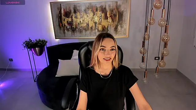 MelissaMoore  online show from March 3, 2:39 am