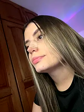 Snapshot of Miss_valeriaa chatting on October 3, 7:30 pm Miss valeriaa online show from October 3, 7:30 pm
