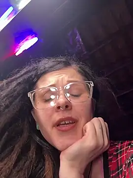 BlaizeyBBy online show from May 6, 2:59 am