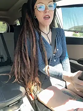 BlaizeyBBy online show from May 18, 10:05 pm
