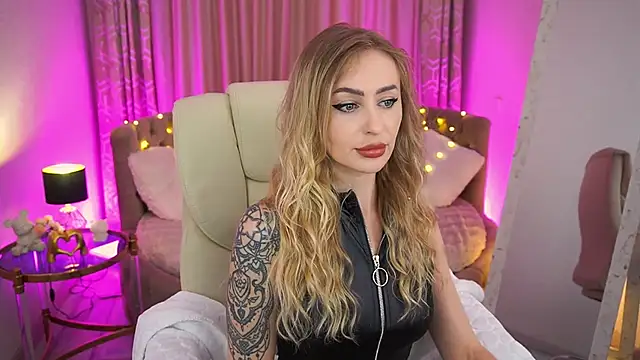 GraceCandy online show from May 11, 1:57 pm