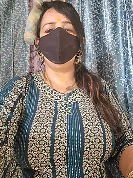 cute-tanvi online show from May 23, 2:10 am