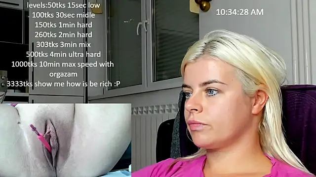 queenofthenighttt online show from October 29, 9:35 am