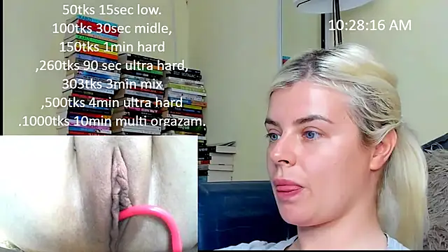 queenofthenighttt online show from April 29, 8:28 am